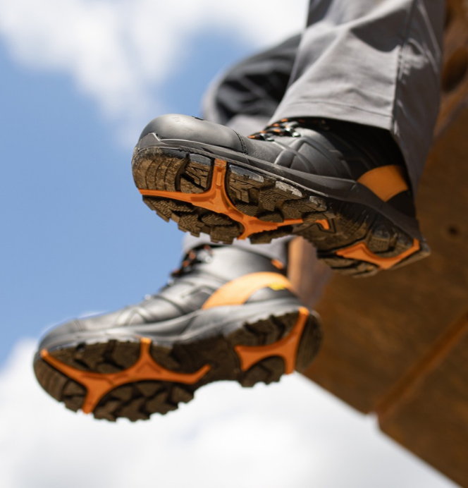 Wanderschuhe, Schwarz-grau, Orangefarbene Sohle, Profilsohle, Schnürschuhe