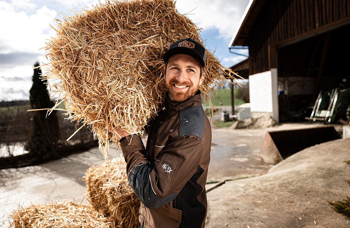 Arbeiter, Strohballen, Gartenbau, Arbeitsjacke, Hut, Strohballen, Mitarbeiter, Landwirtschaft, Schichtjacke, Hut