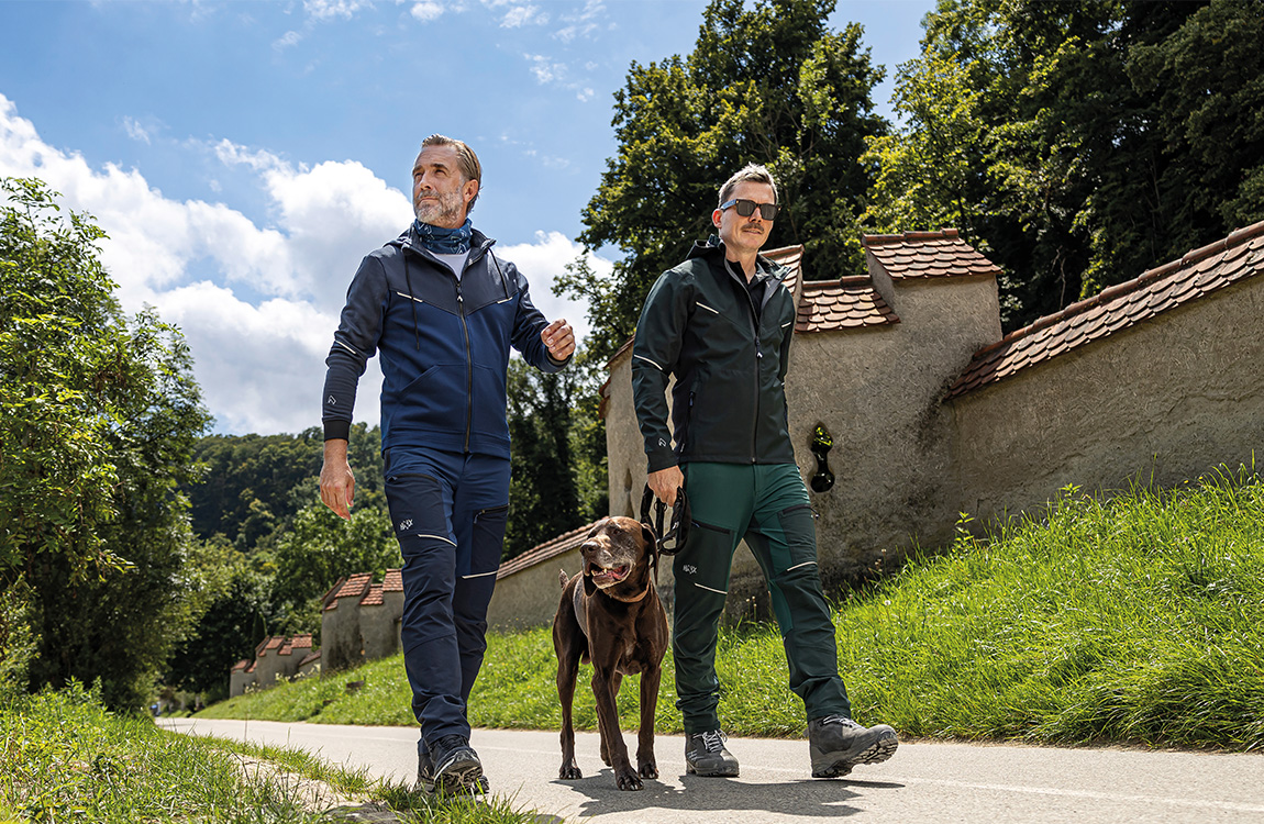 Herrenjacke, Softshell, Regenjacke, Hose, Hund, Outdoorjacke, Hardshell, Regenjacke, Paar Bekleidung, Laufhose, Outdoorwear, Hardshell, Jacket, Pants, Dog, Outdoor-Bekleidung, Softshelljacke, Wanderhosen, Hunde, Spaziergang im Freien