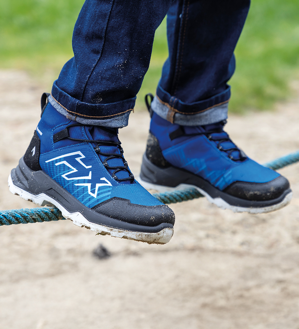 911205_future-hero-gtx-mid-blue-white