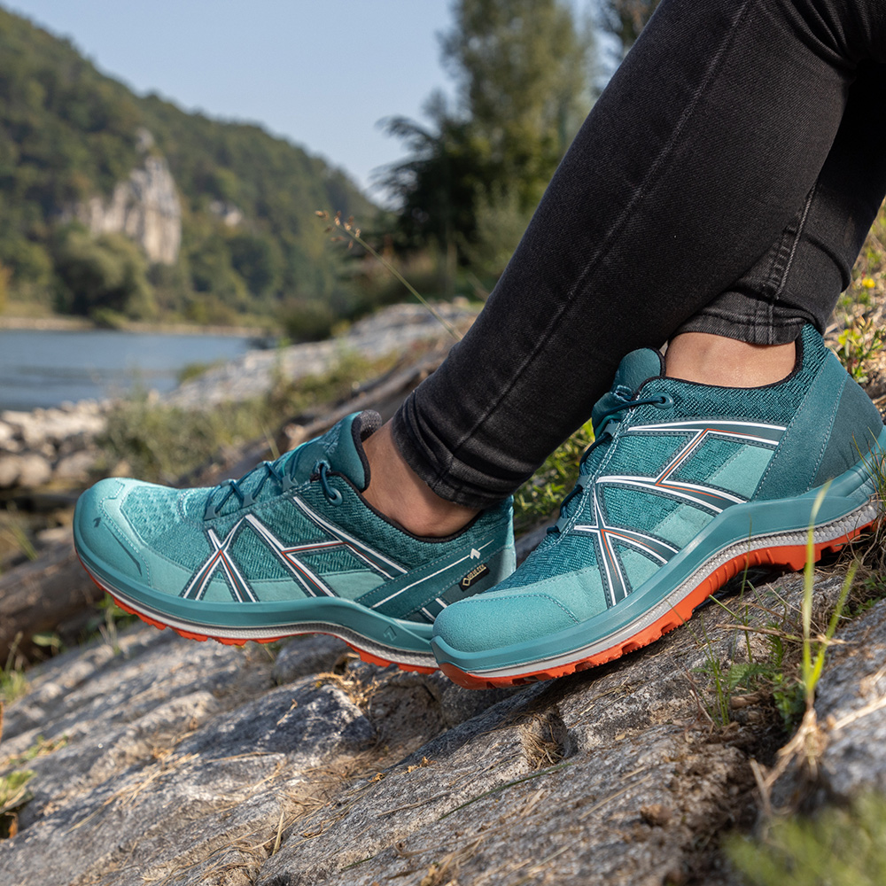 330100_black_eagle_adventure_2-2_gtx_ws_low_teal-silver_act03_web 330100_black_eagle_adventure_2-2_gtx_ws_low_teal-silver_act03_web01910