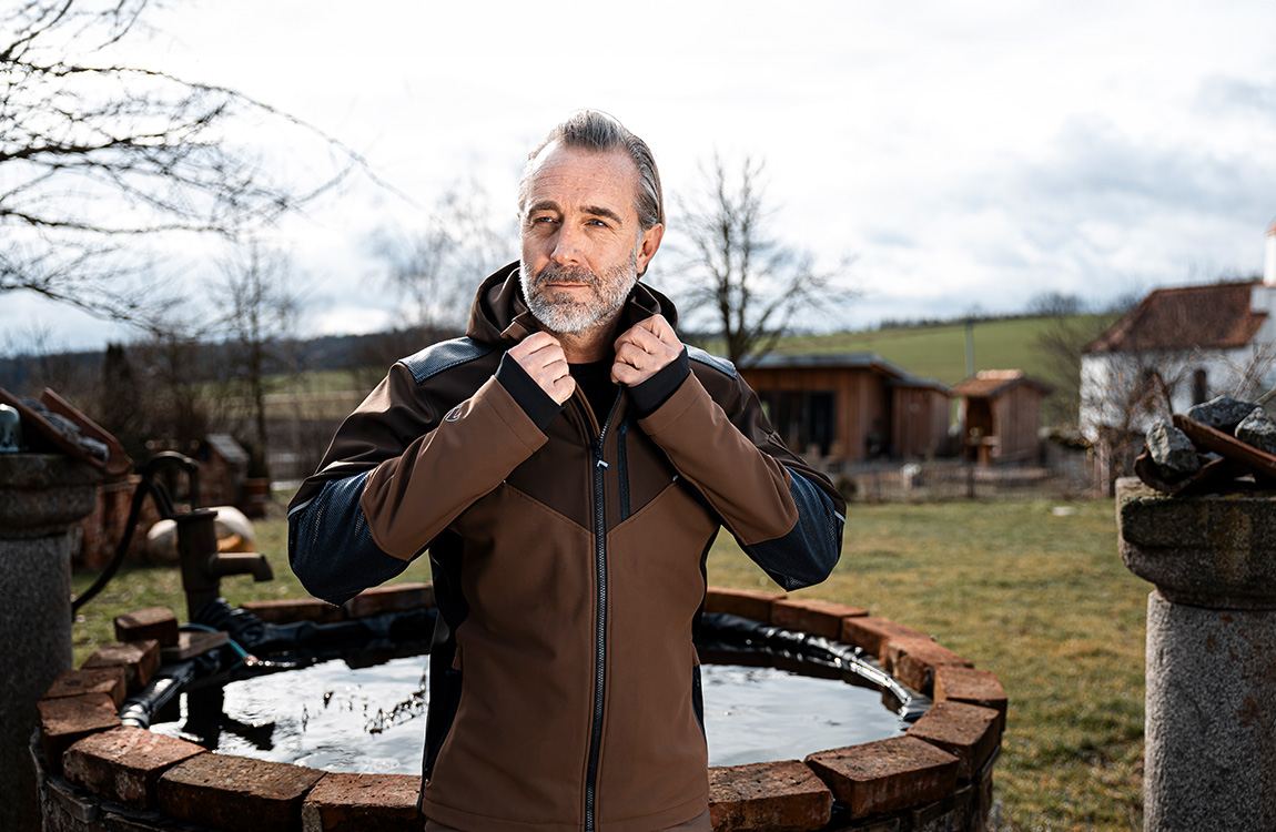 Fjord/Outdoor-Jacke, Lederverlauf-Jacke, Braune Jacke, Reißverschluss-Jacke, Outdoor-Bekleidung, Jacke, Lederjacke, Reißverschluss, Zweifarbig, Outdoor