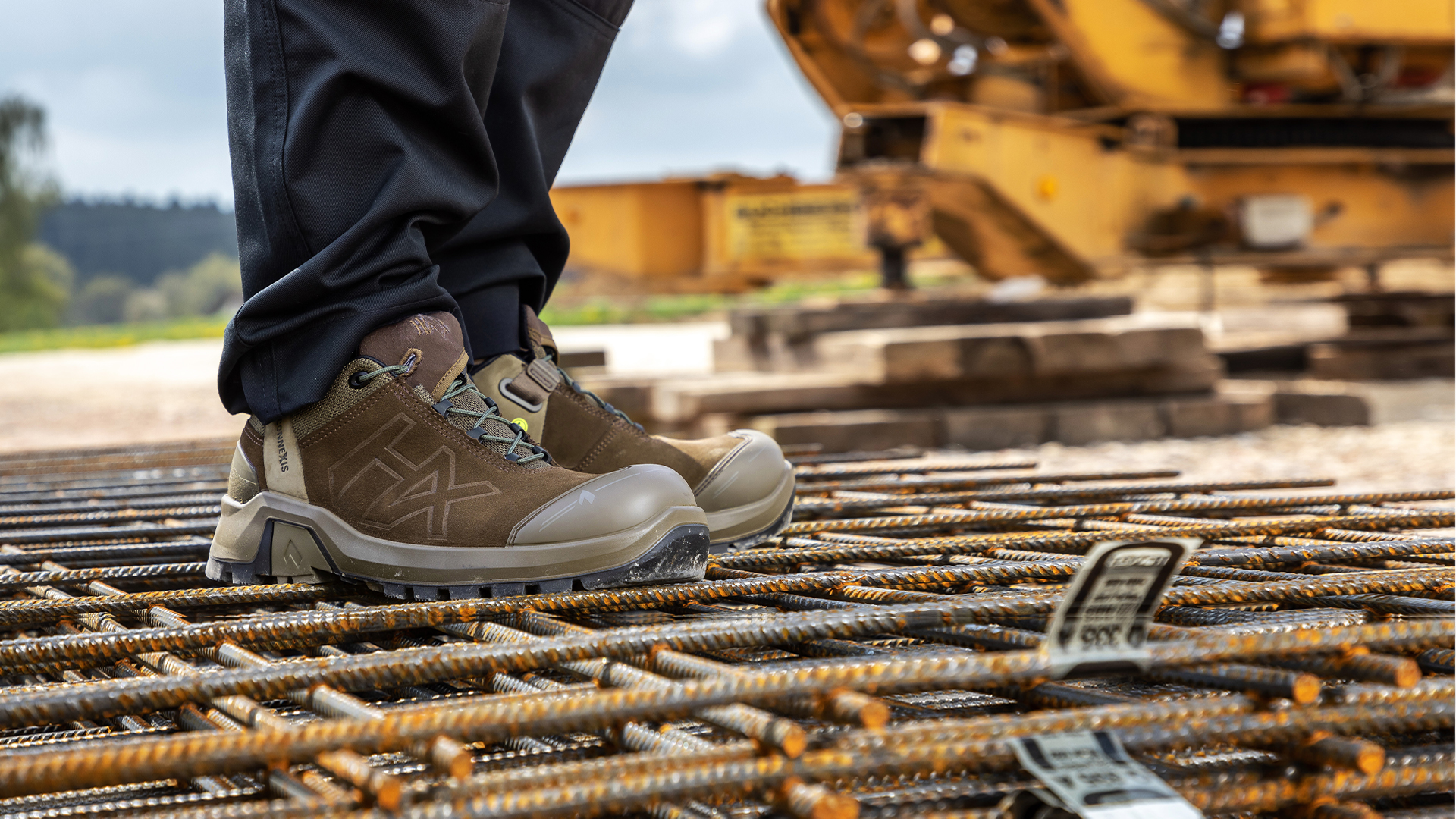 631017_connexis-safety-ltr-low-brown